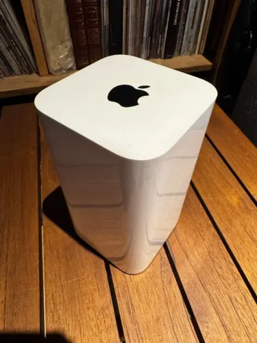 Roteador Apple AirPort Time Capsule A1470 - Wi-Fi 802.11ac (sem HD)
