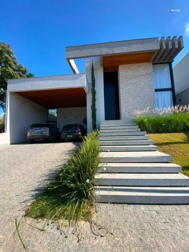 Linda casa em condomínio fechado Estância dos Logos em Santa Luzia