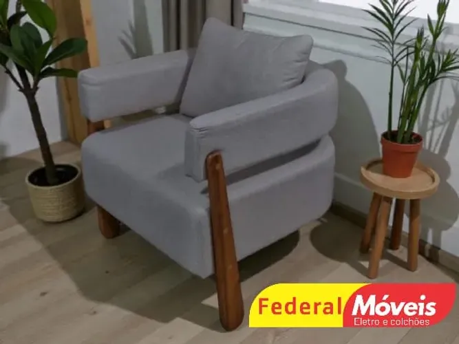 Poltrona Em Linho Bege e Cinza - Desconto Imperdível!