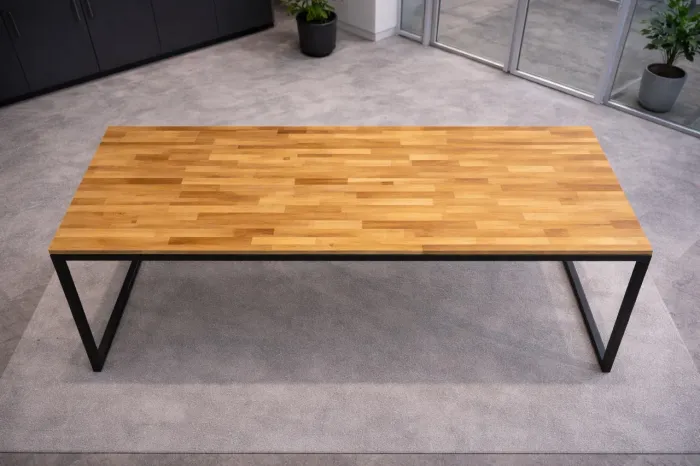 Mesa Executiva Industrial 2,25m em Eucalipto com Verniz + Estrutura em Metalon