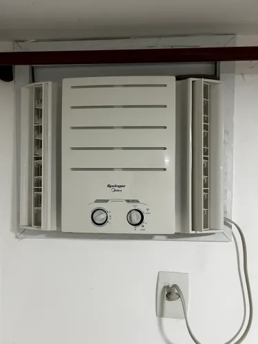 Ar Condicionado Janela Springer Midea 10.000 BTUs 220V Semi Novo ?