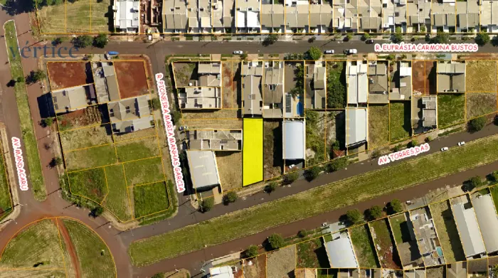 Terreno à venda em Maringá, Jardim Monte Rei, com 458 m²