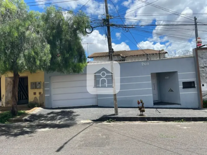 Casa para locação no bairro Pampulha