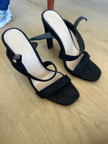 Sandália Forever 21