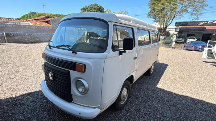 Volkswagen Kombi Standard 1.4 MI Total Flex 8V 2011