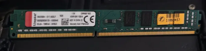 Memória RAM DDR3 - Kingston 4GB - KVR16N11S8/4 - 1600 MHz (PC3-12800), 1.5V, para desktop
