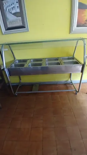 Buffet muito novo