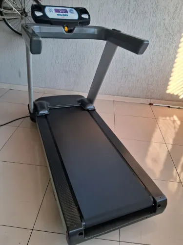 Esteira profissional embreex (18km/h)pra 180kg