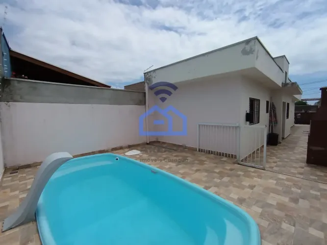 Casa à Venda no bairro do Morro do Algodão em Caraguatatuba, SP - Duas suítes e Piscina em