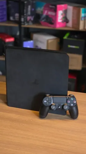 PS4 Slim - Seminovo