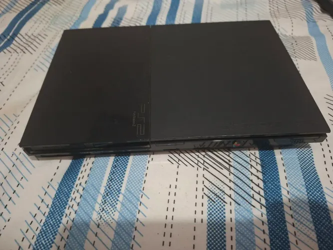 PlayStation 2 Slim - leia o anúncio