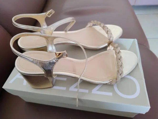 Sapato Arezzo