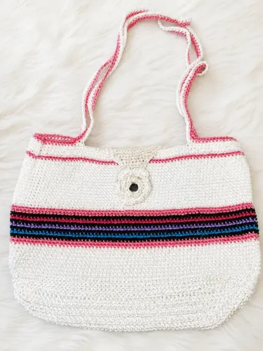 Bolsa tira colo de crochê ?