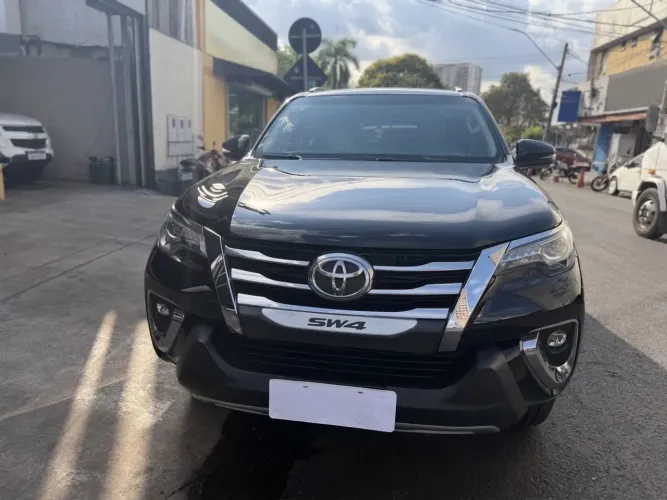 Toyota Hilux SW4 SRX Diamo. 4X4 2.8 TB DIE AUT 2019