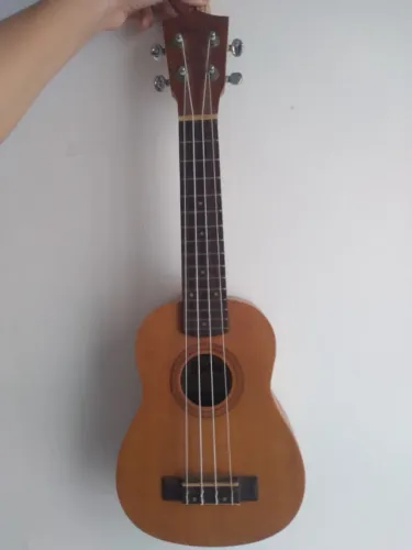 Ukulele cq2