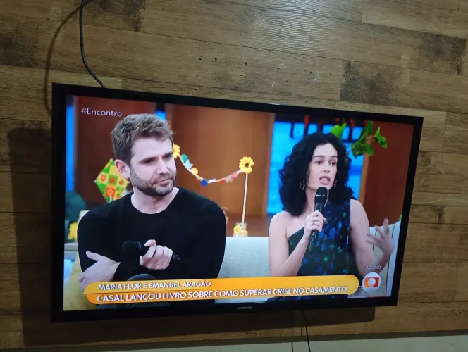 SMART TV SAMSUNG 32"POLEGADAS PERFEITA SEMIM NOVA