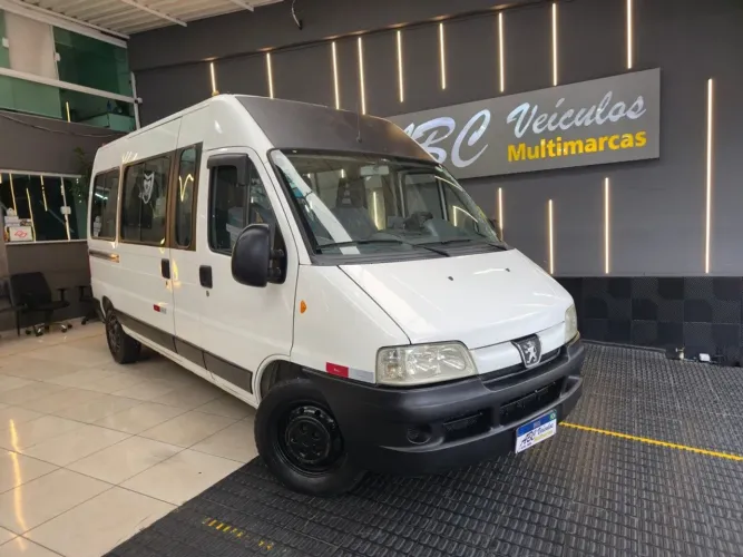 Peugeot Boxer 2.3 Minibus 15/16l TB Diesel. 2013