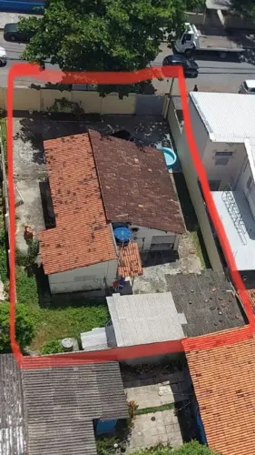 VENDO terreno em candeias proximo a praia, localizacao excelente, 400m quadrados