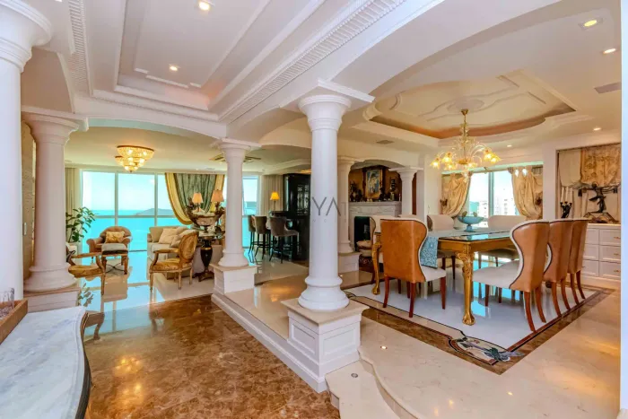 Apartamento à venda em Balneário Camburiú no Edifício Seas Palace ARYA1