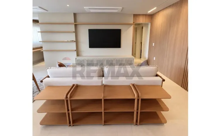 REMAX aluga apartamento 3 suítes no Cambuí, Campinas