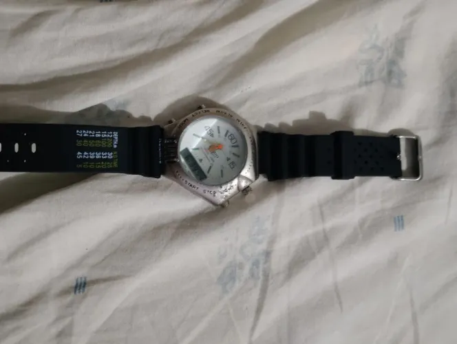 Relógio Casio space 2000 funcionando perfeitamente,ícone dos anos 90