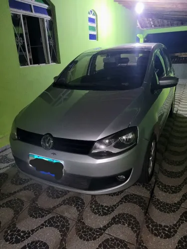 Volkswagen Fox 1.0 MI Total Flex 8V 5P 2013