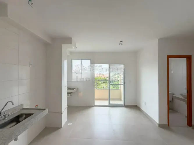 Apartamento Padrão para Venda com 02 Dormitórios, 01 Tipo Apartamento no bairro Loteamento