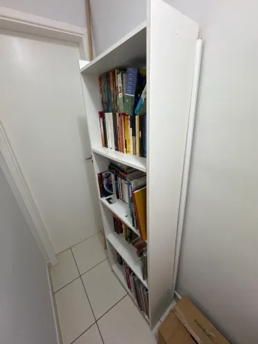 Estante livreiro multiuso