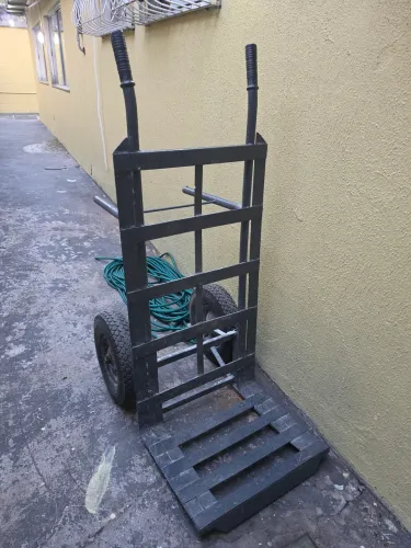 Carrinho para transporte de carga