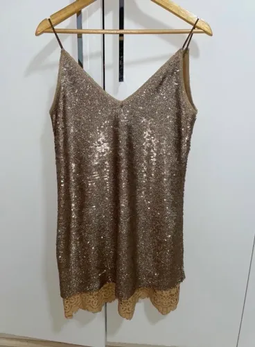 Vestido paetê com renda SHOULDER