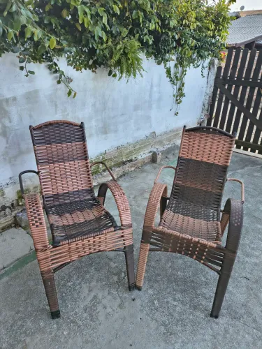 Cadeiras semi novas
