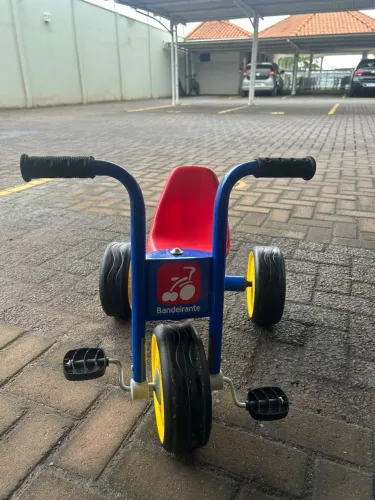 Triciclo infantil Bandeirante