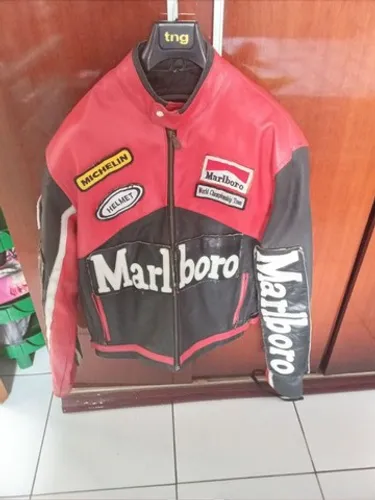 Vendo um blusão.