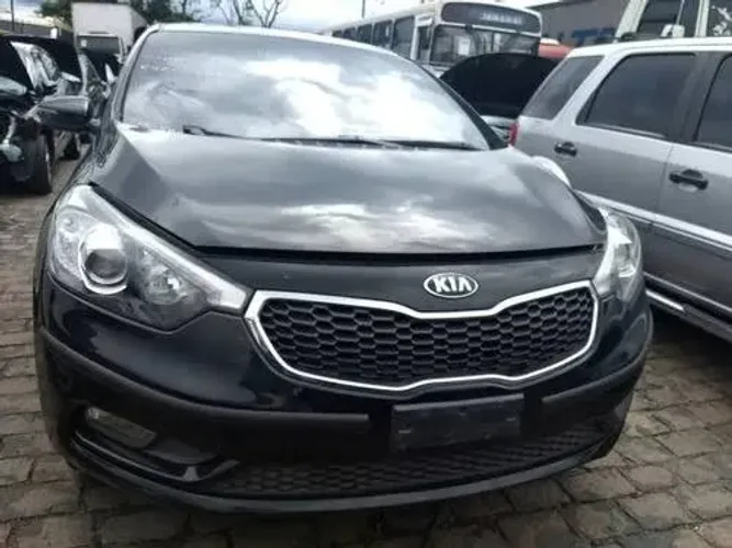 Sucata Cerato para retirada de peças 