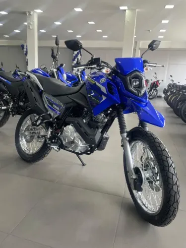 XTZ Crosser Z ABS 2026 0KM - Emplacada