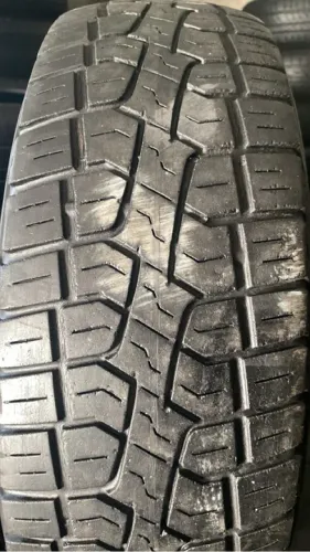 Tenho 2 pneus 205/70/15 Pirelli scorpion Atr usado