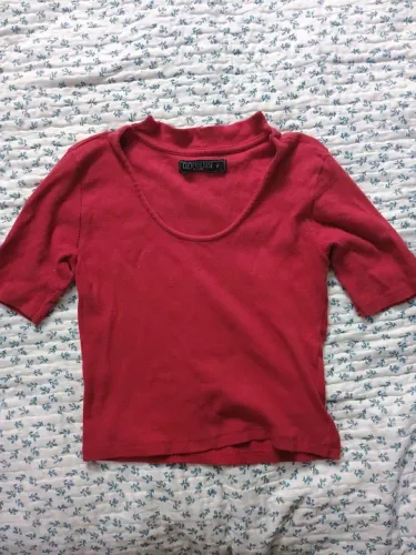 Cropped vermelho C&A 