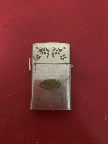Antigo isqueiro marca Rihua-estilo zip