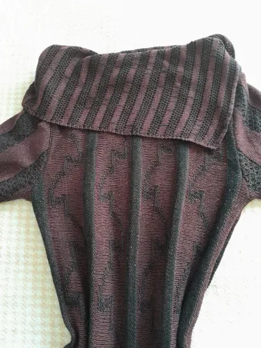 Vestido em l?zinha curto