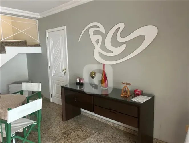SELECIONE - Sobrado 4 quartos, sendo 4 suítes