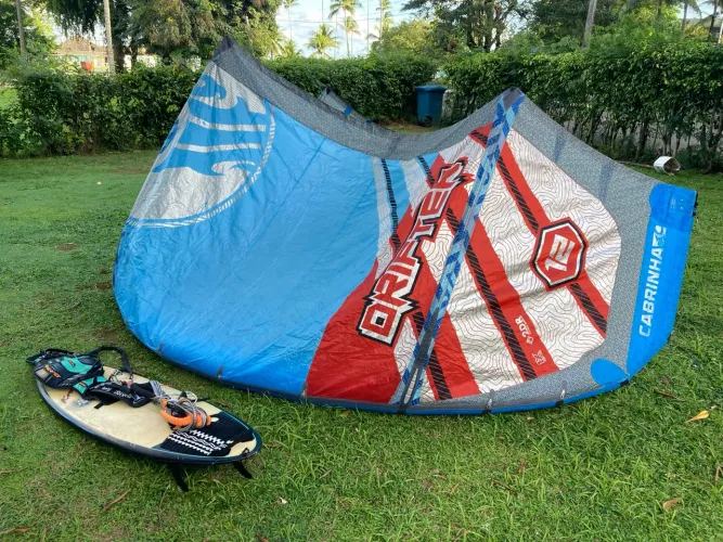Equipamento kite surf completo( 2 kites )