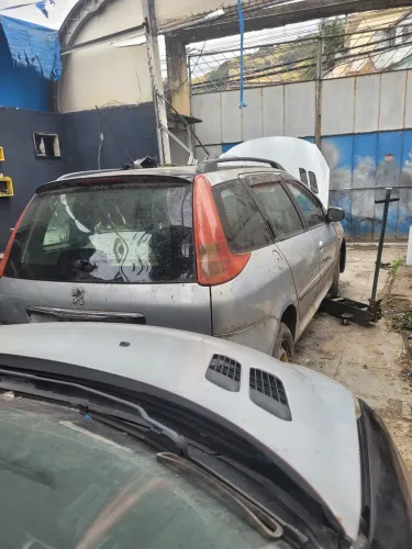 Sucata Peugeot 207 sw 1.4 8v ac cartao