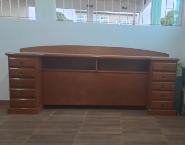 Box de Madeira com Gavetas