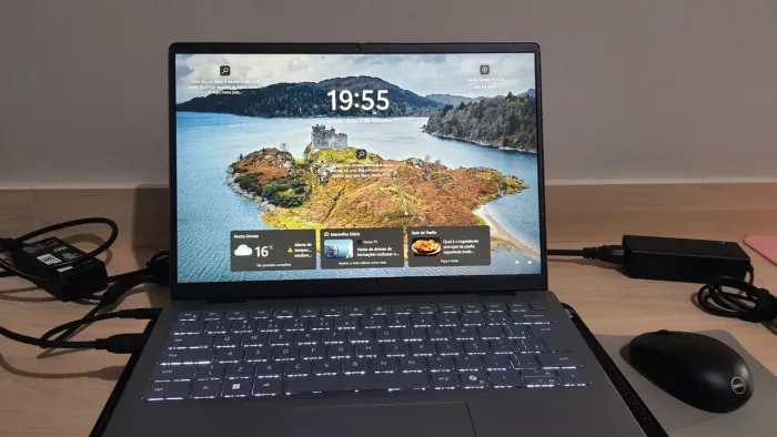 Notebook Dell Inspiron 114-1150U-M90 14" FHD+<br>Intelo CoreTM 7 150U 32GB