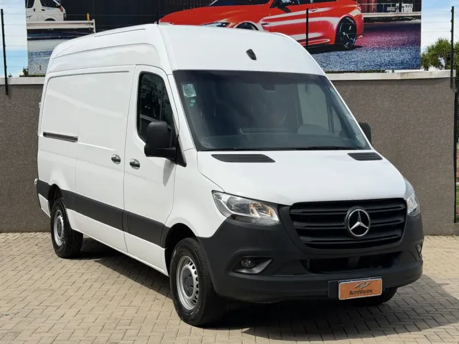 Mercedes-Benz Sprinter 417 Furgao L. T.a. 2024