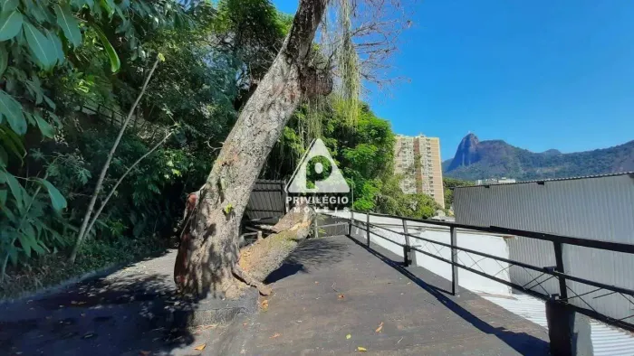 Terreno com vista espetacular para o Cristo!!