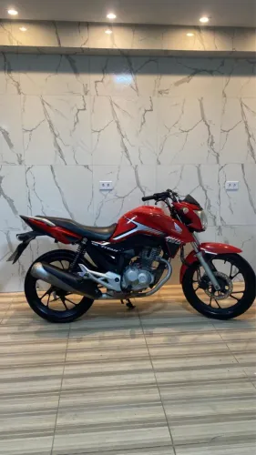 Vendo Titan 160 2018