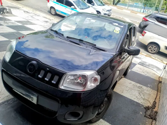 Fiat Uno Vivace/rua 1.0 EVO Fire Flex 8V 5P 2012
