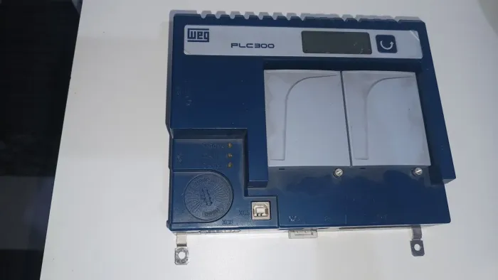 Controlador Programável WEG PLC300