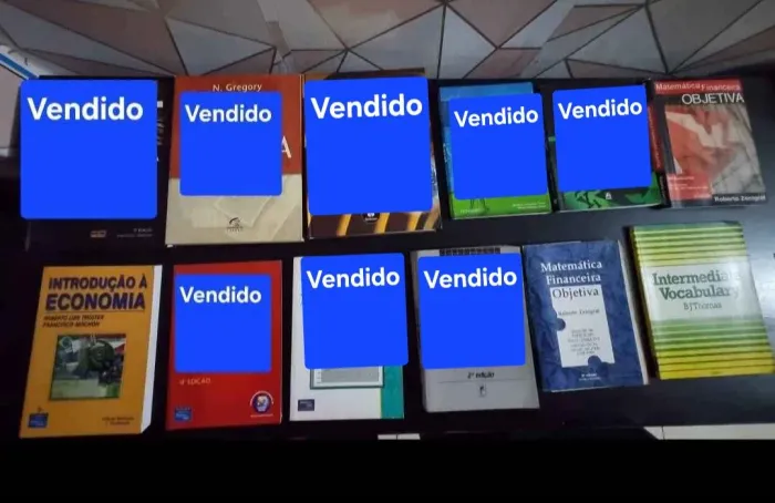 ** Livros de Economia, Finanças, Matemática e Direito